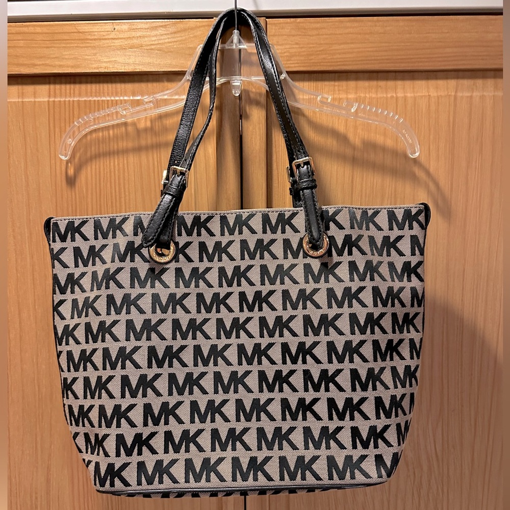 Michael Kor’s Tote Bag